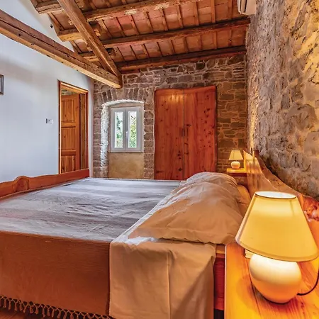 Vakantiehuis I Juricev Kal